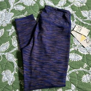 NWT Zella Leggings Size Medium